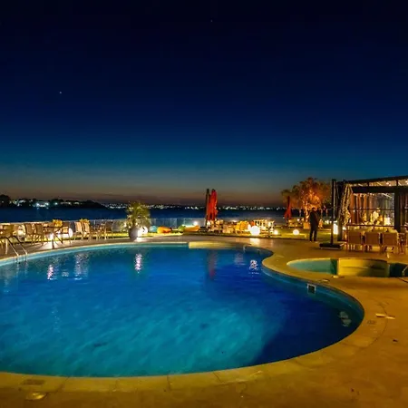 فندق Duman Boutique (adults Only) 4*